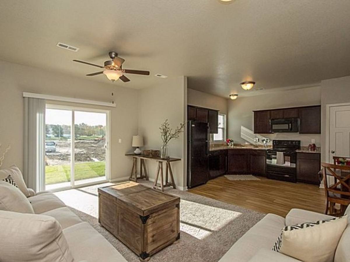 Townhouse for rent at 1598 SW Twin Gates Dr, Ankeny, IA 50023