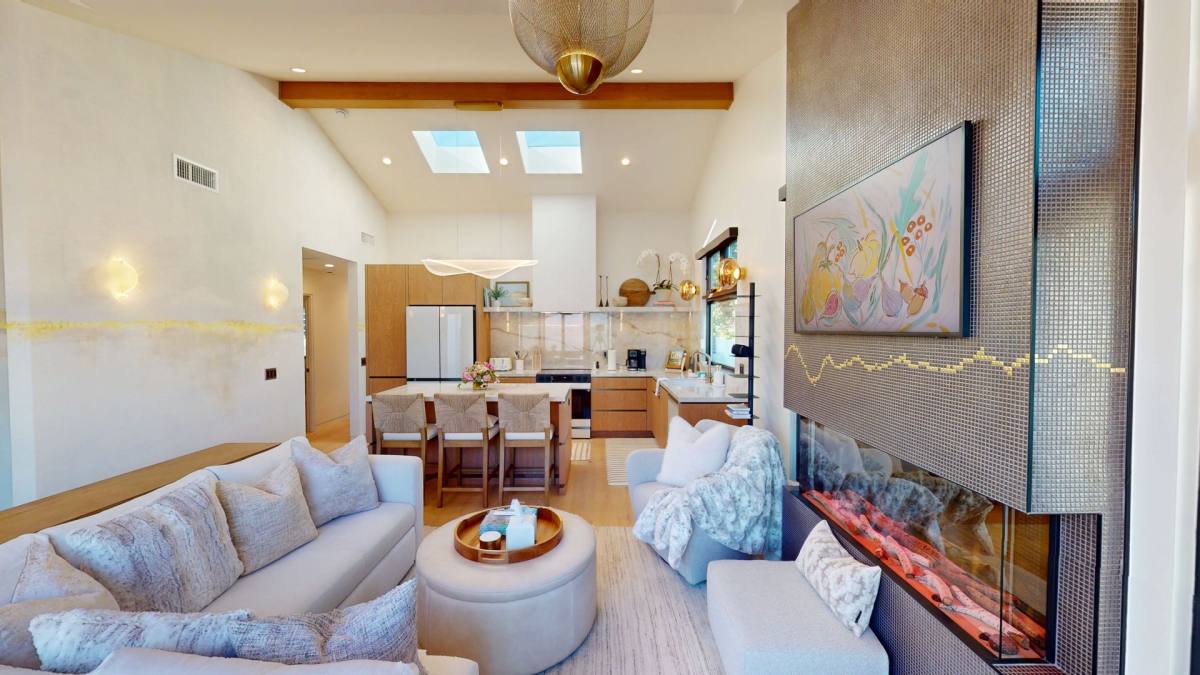 Townhouse for rent at 163 G Ave, Coronado, CA 92118