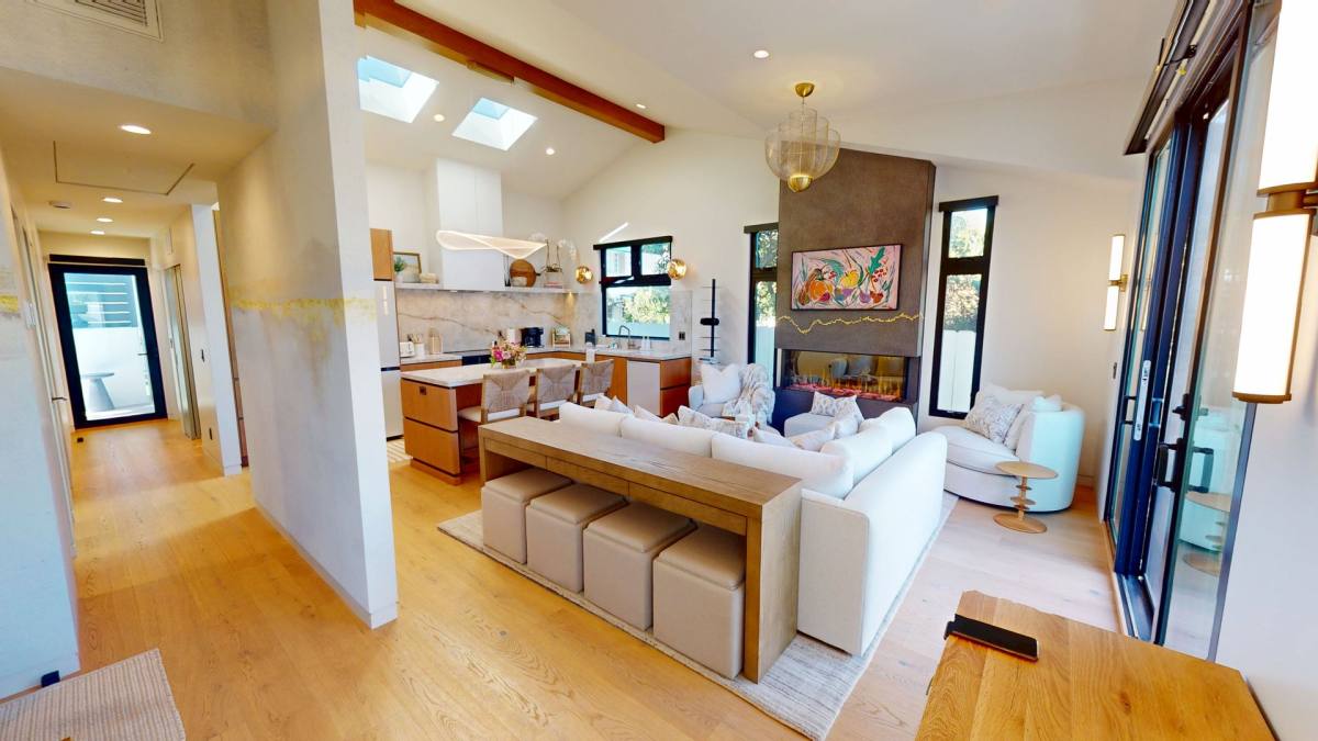 Townhouse for rent at 163 G Ave, Coronado, CA 92118