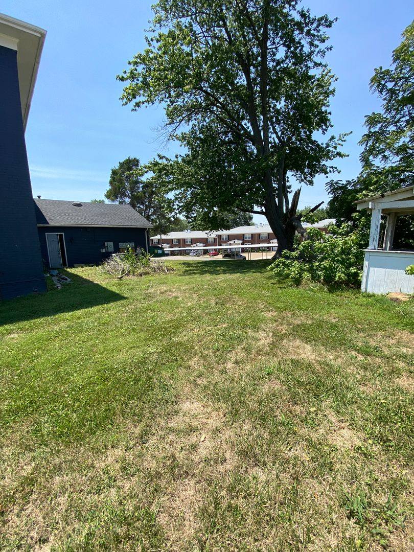 Apartment for rent at 4199 Old State Route 261, Newburgh, IN 47630