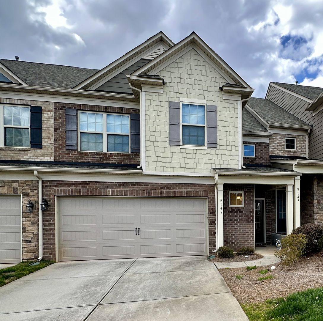 Townhouse for rent at 3145 Hartson Pointe Dr, Fort Mill, SC 29707