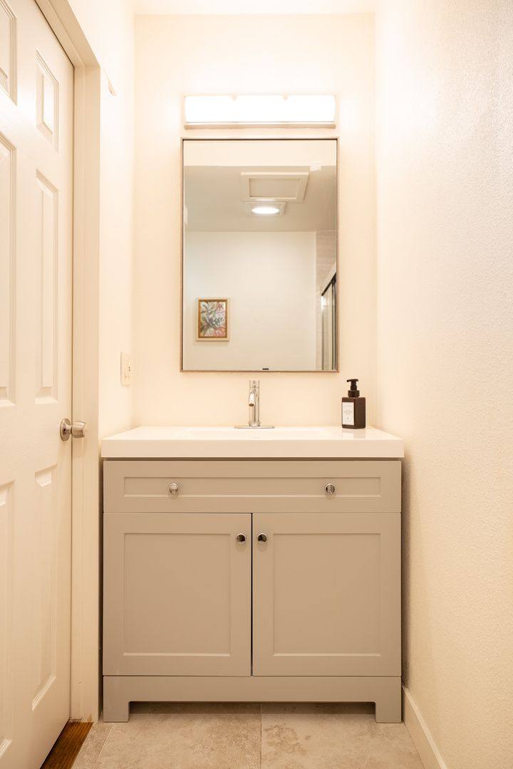 House for rent at 45 N Meridith Ave, Pasadena, CA 91106