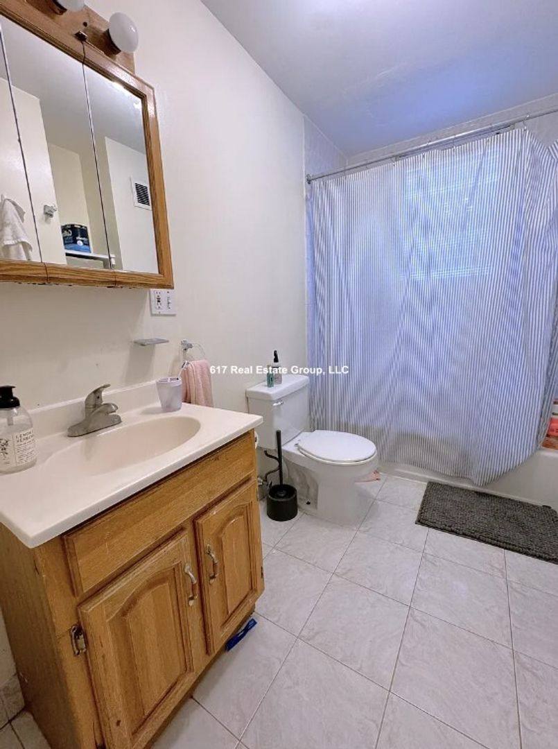 Apartment for rent at 221 Freeman St #4, Brookline, MA 02446