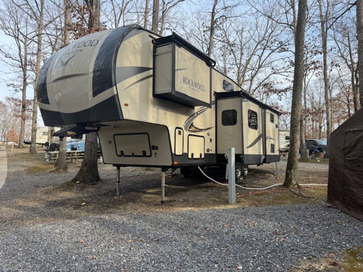 Apartment for rent at 23285 Point Lookout Rd, Leonardtown, MD 20650