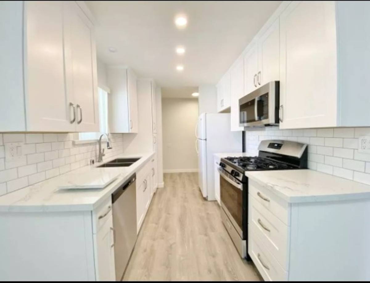 Apartment for rent at 1203 E San Antonio Dr, Long Beach, CA 90807