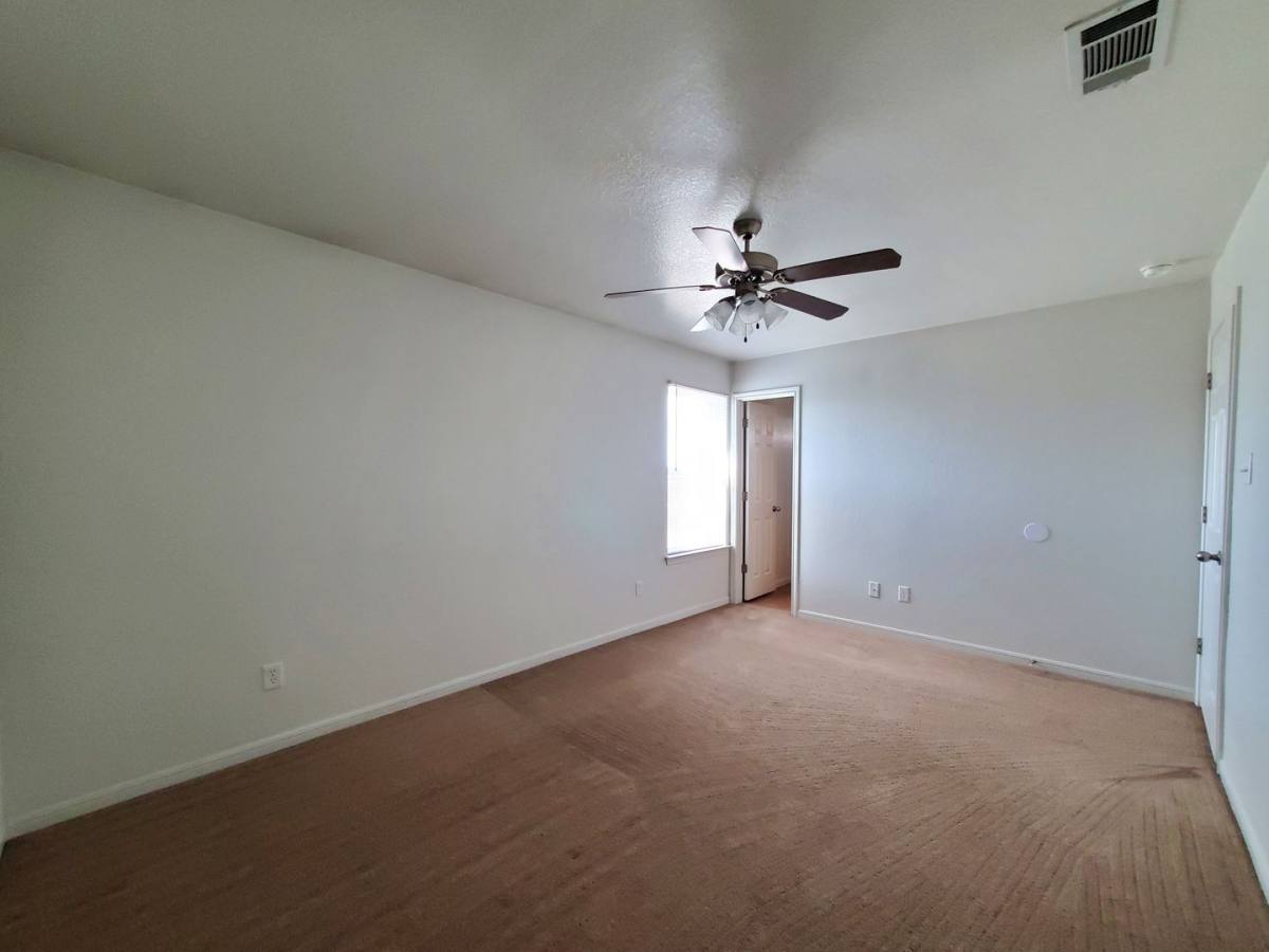 Apartment for rent at 1204 Cinch Dr, Killeen, TX 76549