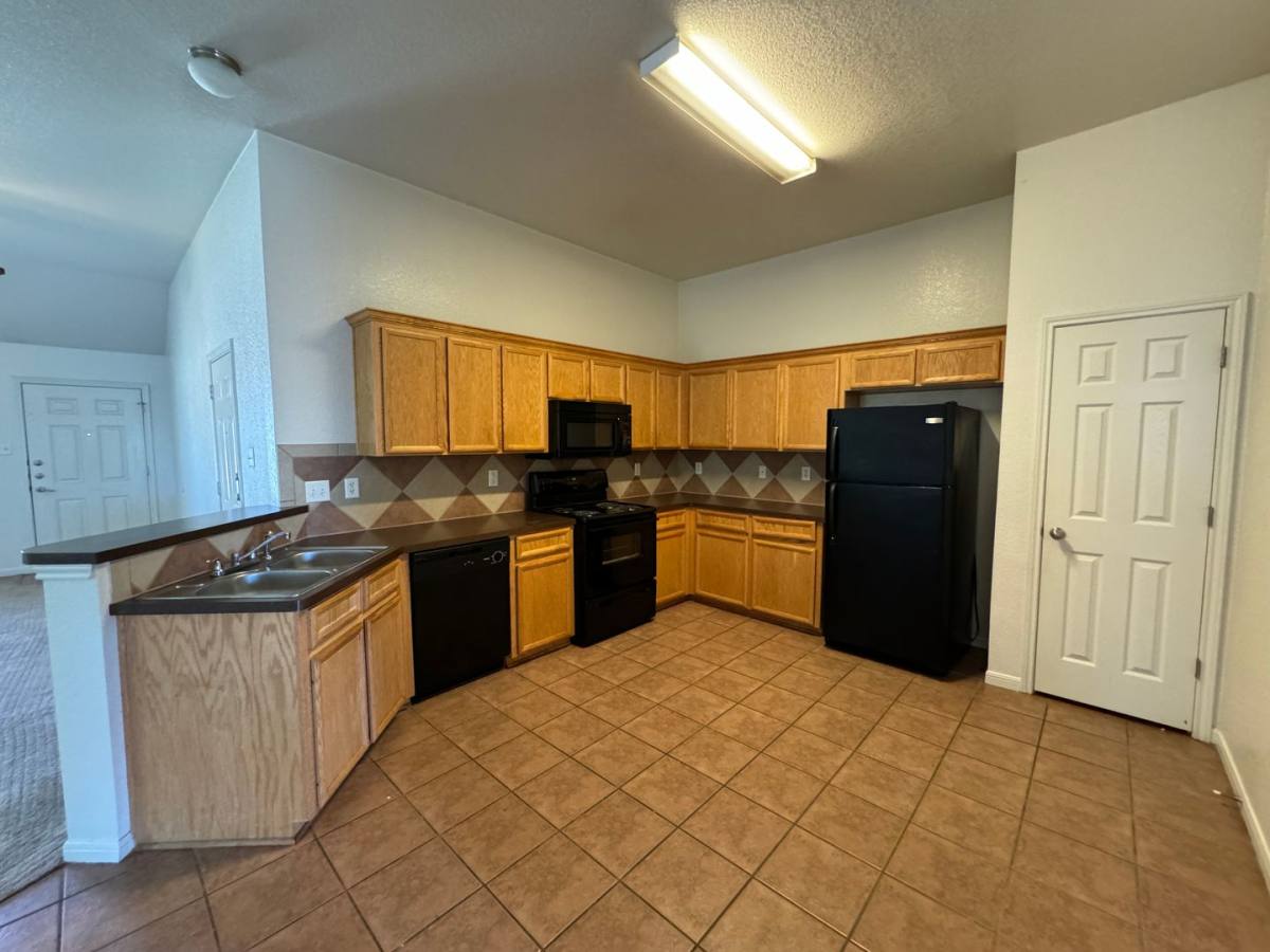Apartment for rent at 1204 Cinch Dr, Killeen, TX 76549