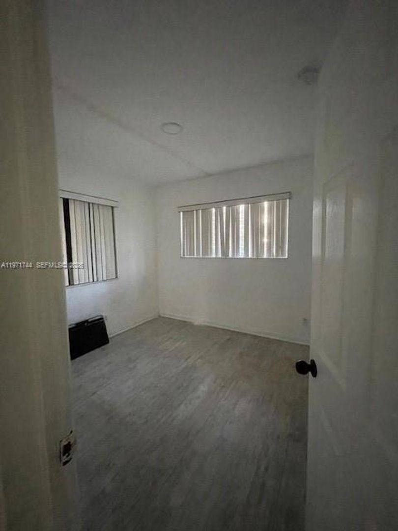 House for rent at 121 NE 169th Terrace, Miami, FL 33162