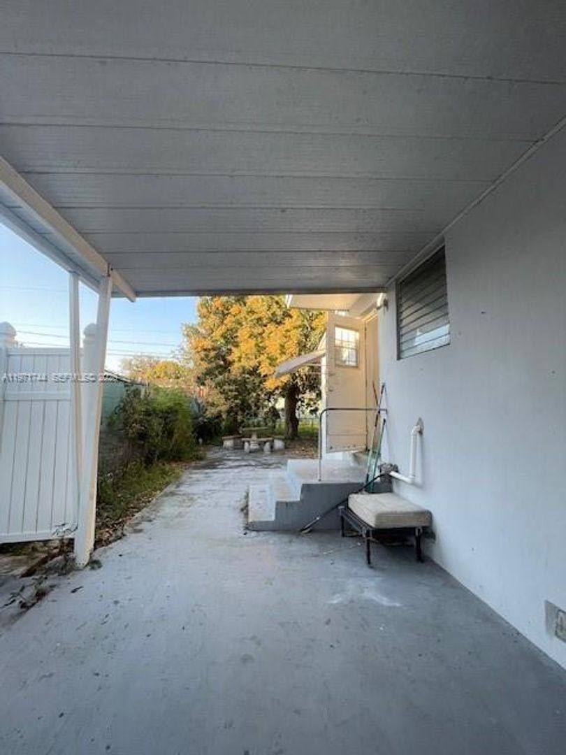 House for rent at 121 NE 169th Terrace, Miami, FL 33162