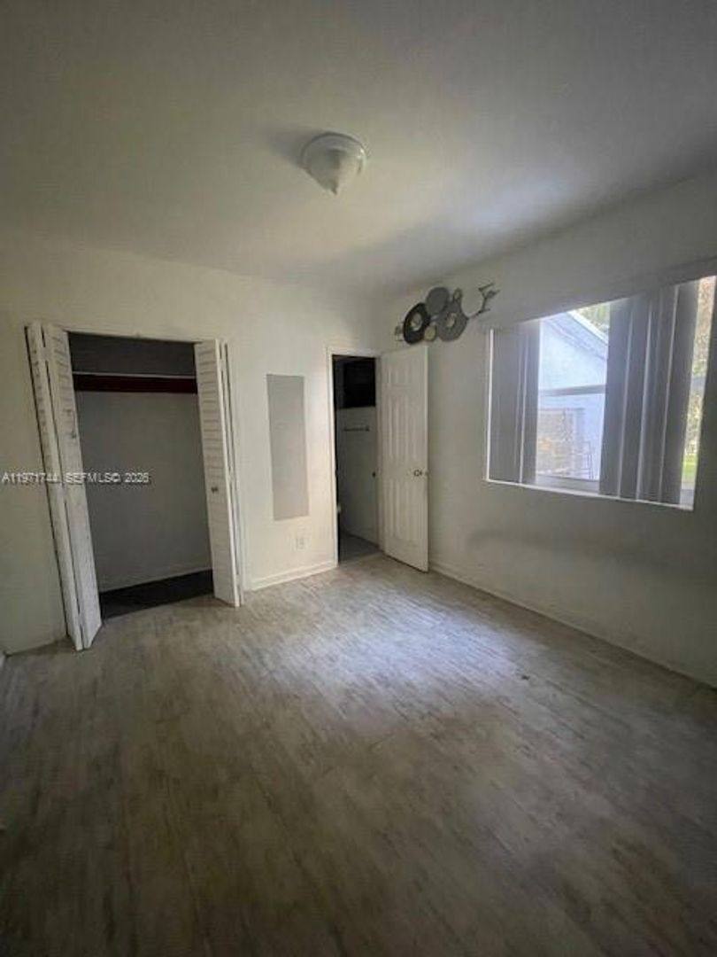 House for rent at 121 NE 169th Terrace, Miami, FL 33162