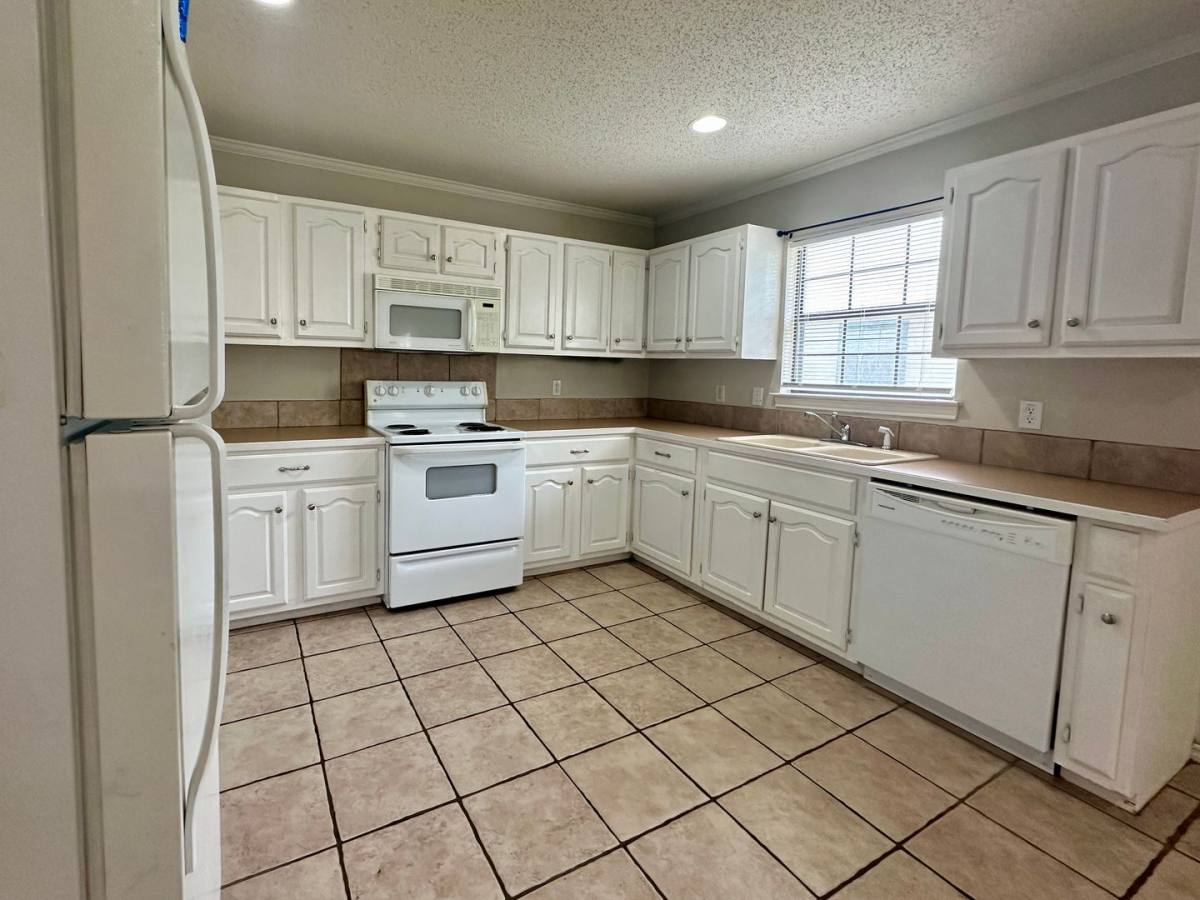 Townhouse for rent at 1808-1824 S 12th St, Waco, TX 76706