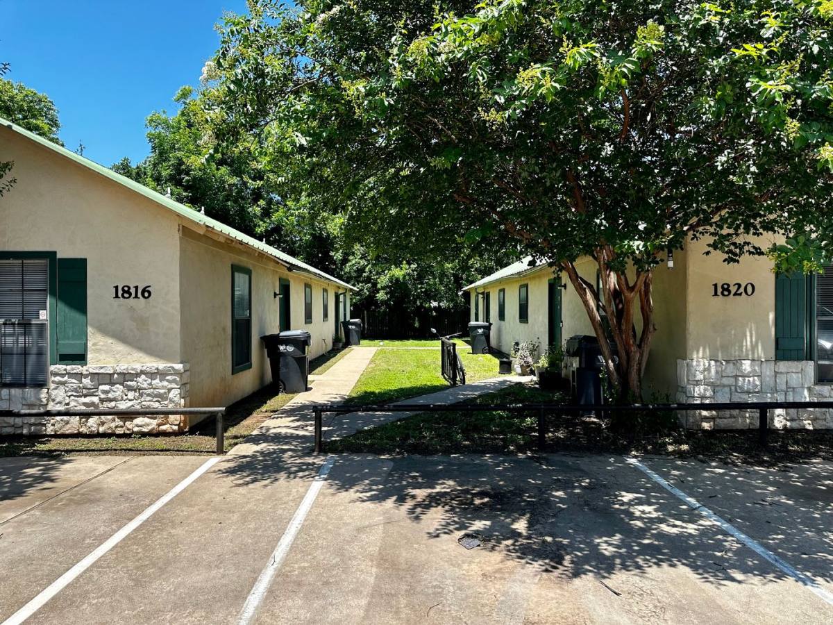 Townhouse for rent at 1808-1824 S 12th St, Waco, TX 76706