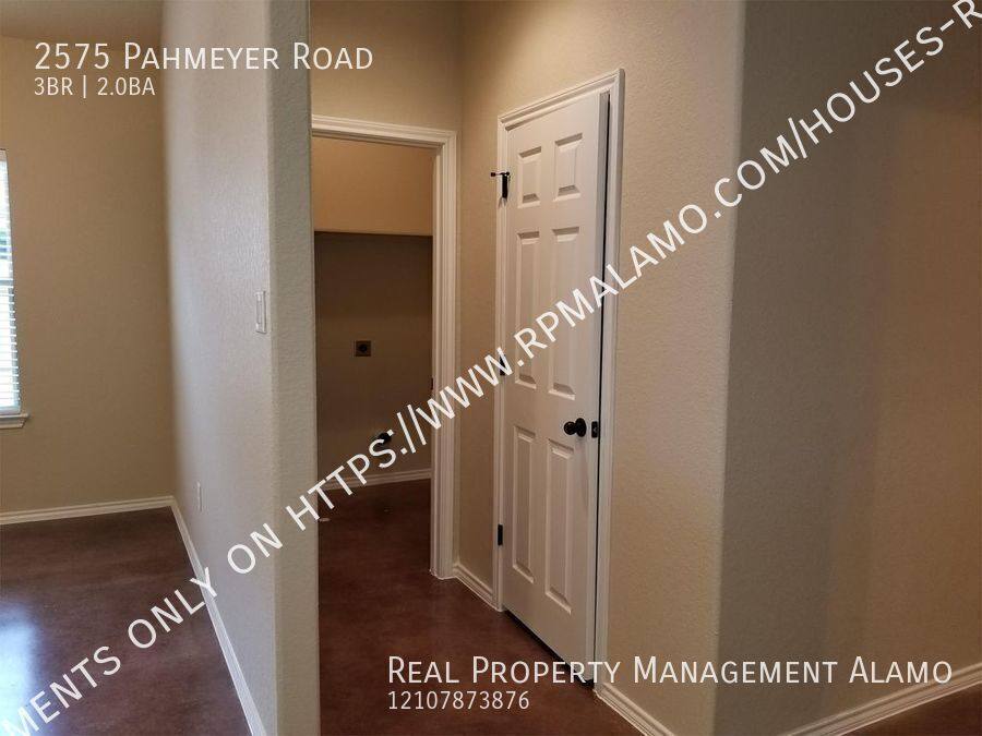 House for rent at 2575 Pahmeyer Rd, New Braunfels, TX 78130