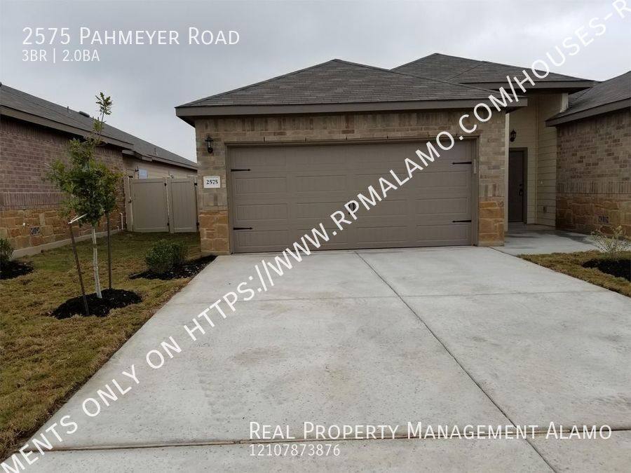 House for rent at 2575 Pahmeyer Rd, New Braunfels, TX 78130