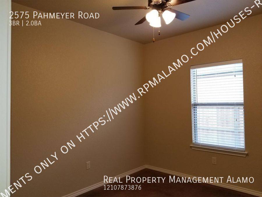 House for rent at 2575 Pahmeyer Rd, New Braunfels, TX 78130