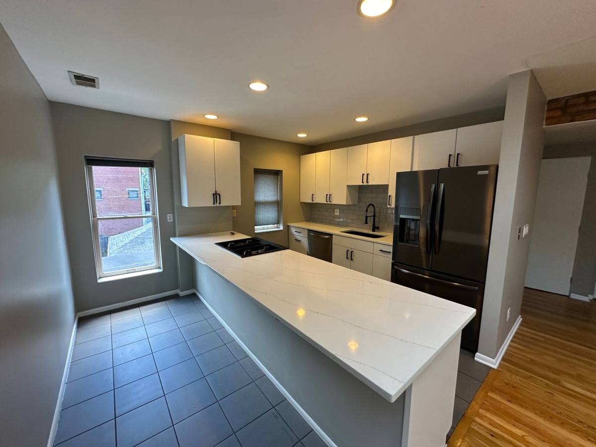 Apartment for rent at 241-243 Collins Ave, Columbus, OH 43215