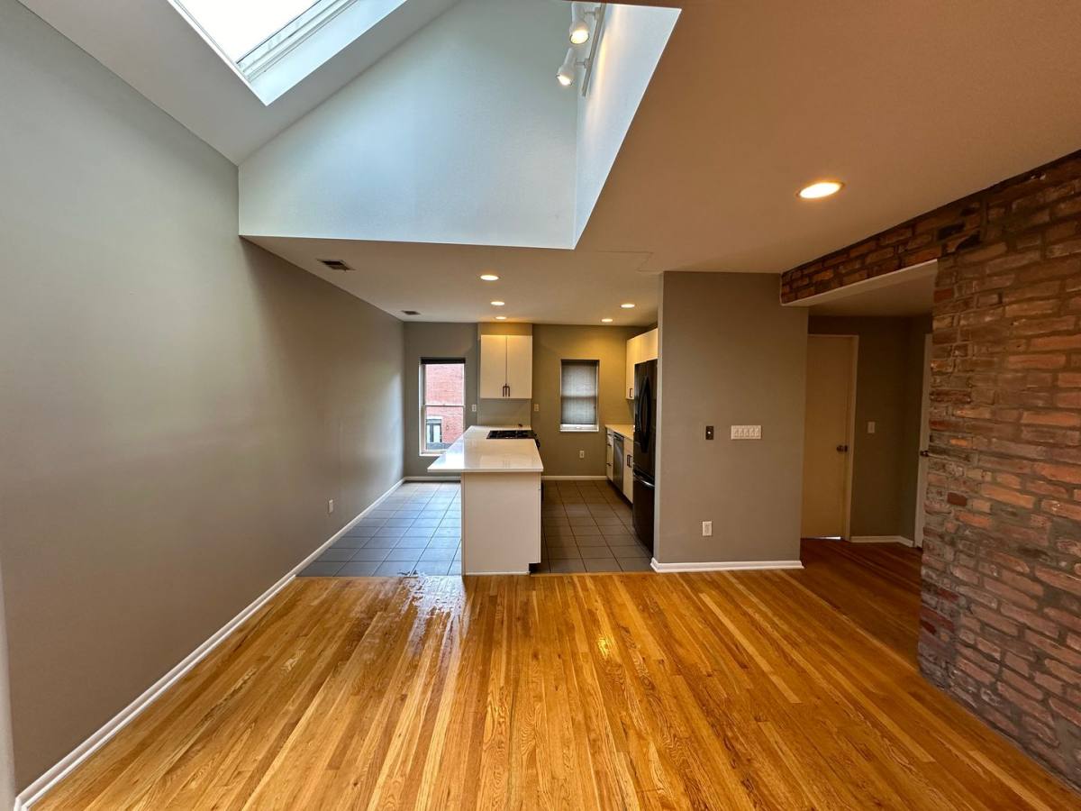 Apartment for rent at 241-243 Collins Ave, Columbus, OH 43215