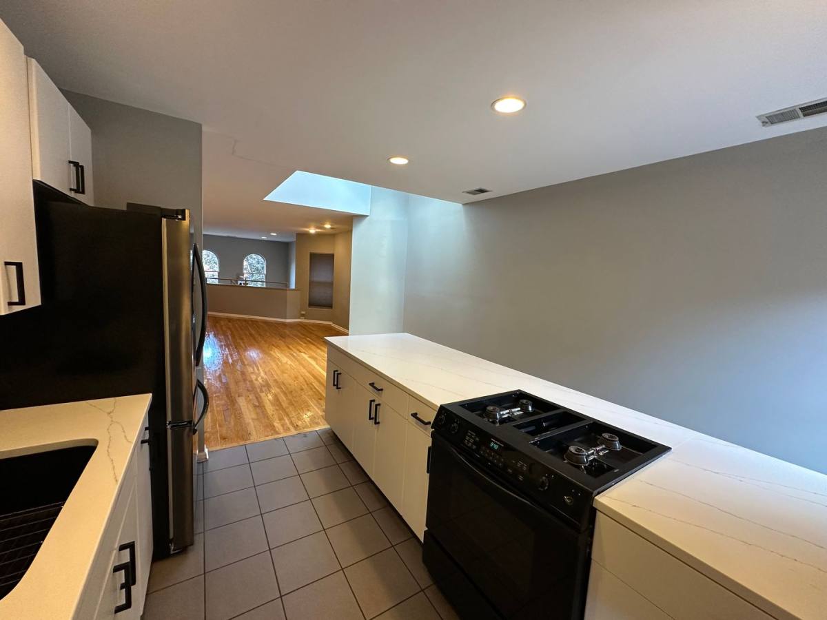 Apartment for rent at 241-243 Collins Ave, Columbus, OH 43215