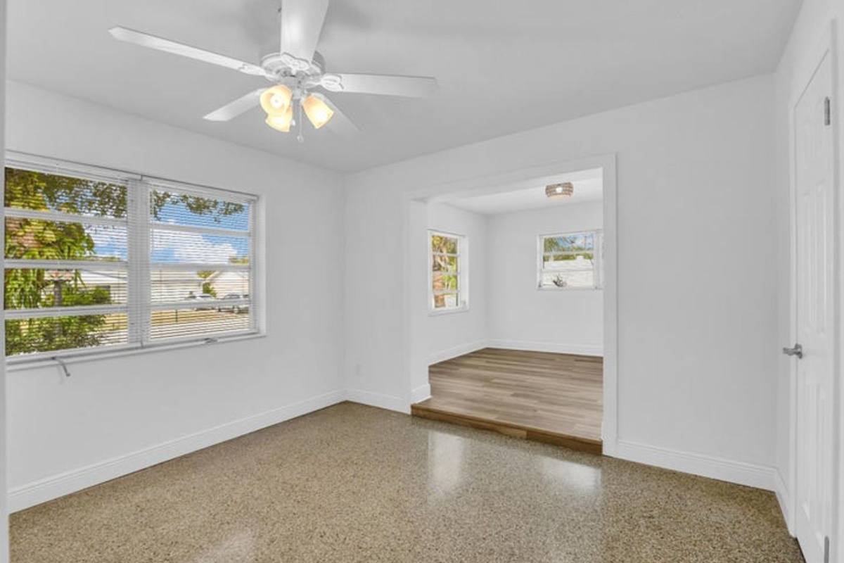 House for rent at 702 Sunset Dr, Lake Worth, FL 33461