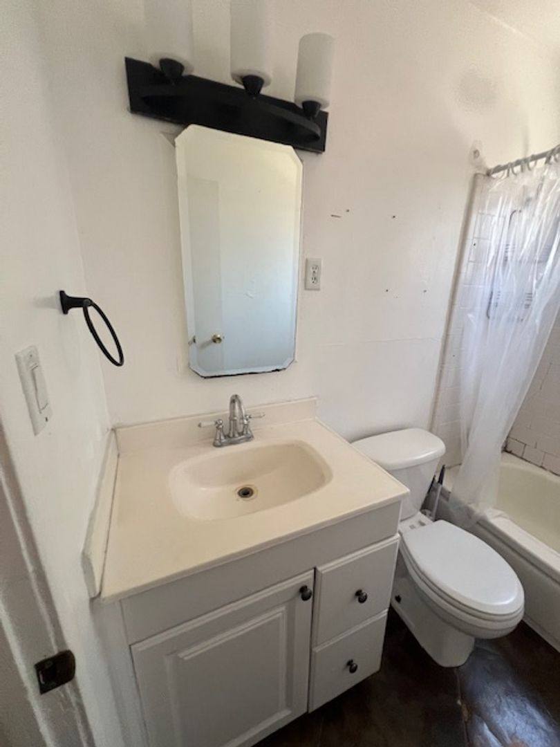 Apartment for rent at 149-151 N Santa Rita St, Los Banos, CA 93635