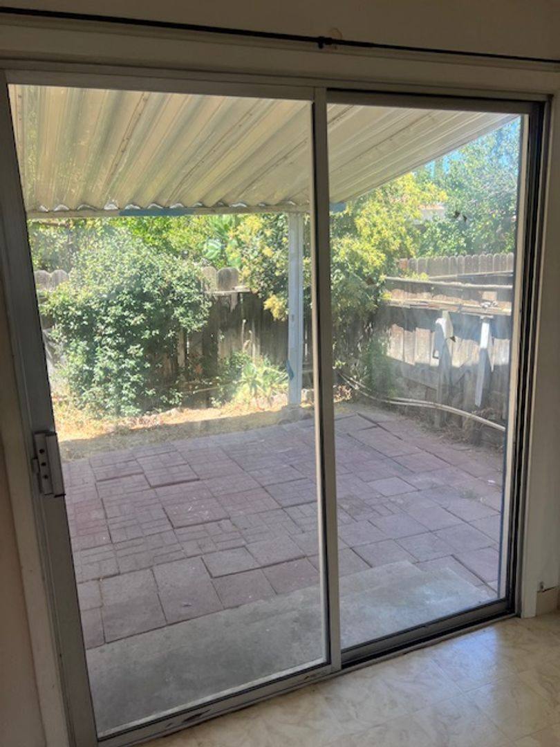 Apartment for rent at 149-151 N Santa Rita St, Los Banos, CA 93635