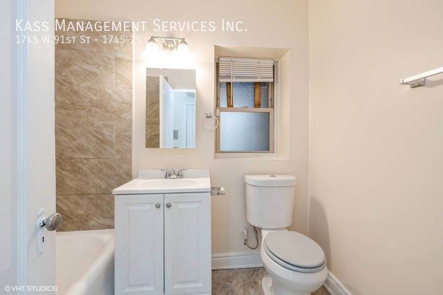 Apartment for rent at 1745 W 91st St #2S, Chicago, IL 60620