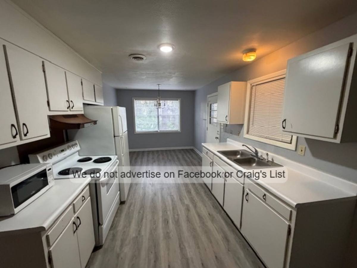 Apartment for rent at 1021 W Rowan St, Fayetteville, NC 28305