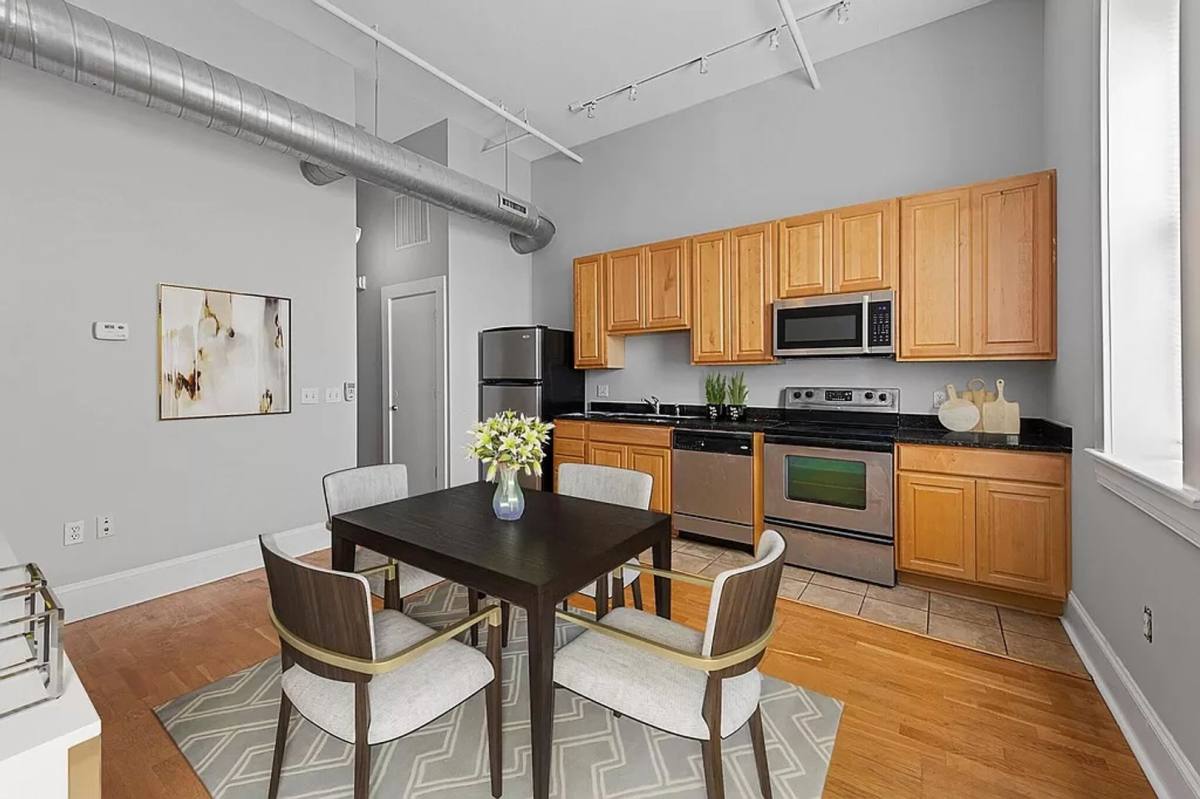Apartment for rent at 3301 Park Ave, Saint Louis, MO 63104