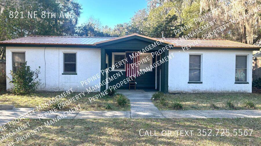 House for rent at 821 NE 8th Ave, Gainesville, FL 32601