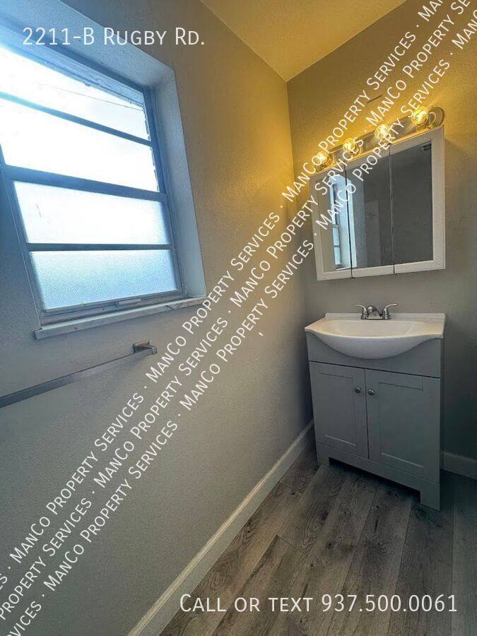 Apartment for rent at 2211-B Rugby Rd, Dayton, OH 45406