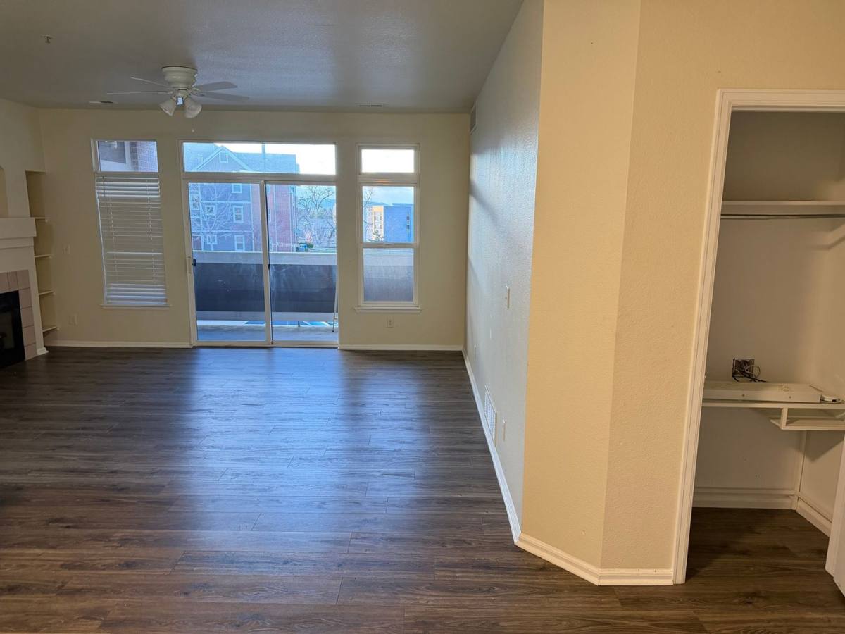 Townhouse for rent at 14343 E 1st Dr, Aurora, CO 80011