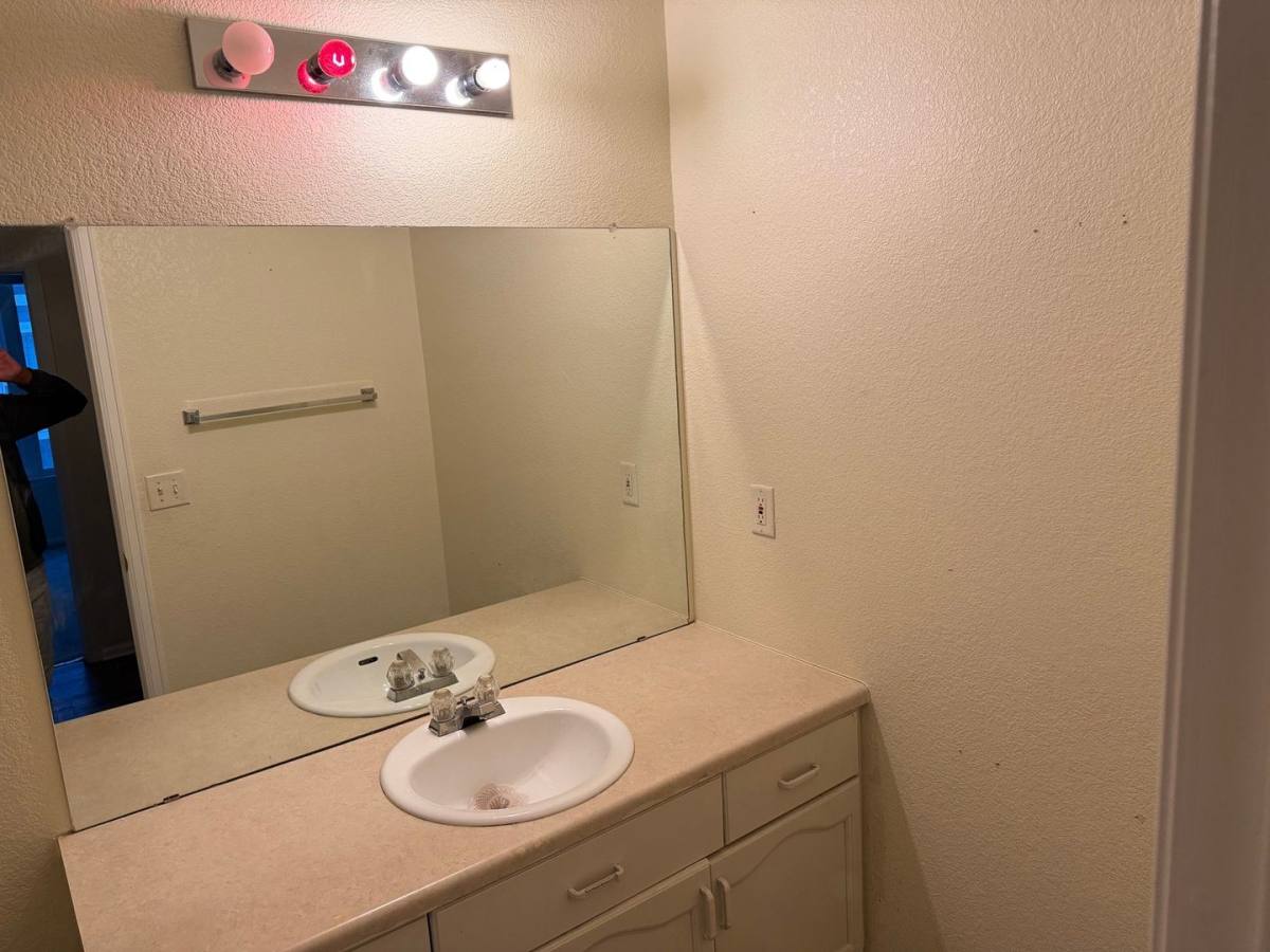 Townhouse for rent at 14343 E 1st Dr, Aurora, CO 80011