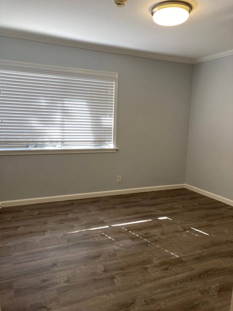 Apartment for rent at 530 Junipero Ave, Long Beach, CA 90814