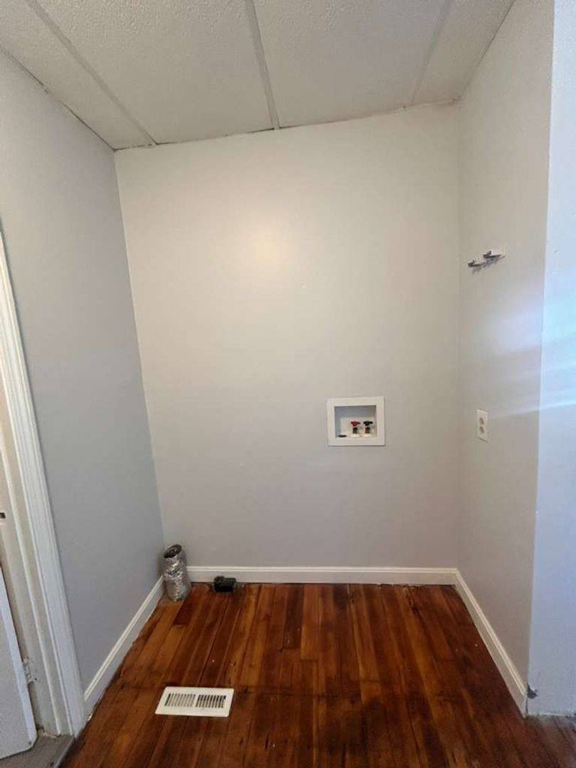Apartment for rent at 664 Main St, Southbridge, MA 01550