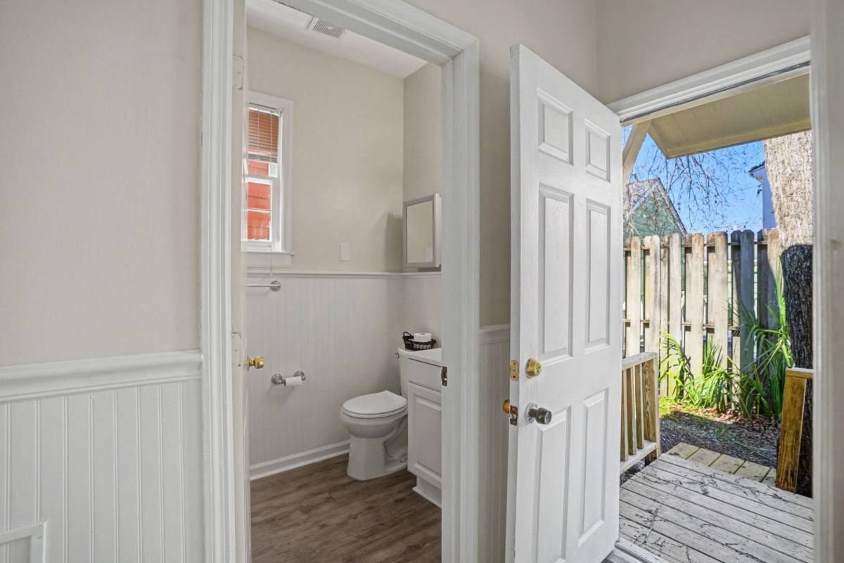 Apartment for rent at 552 E Macon St, Savannah, GA 31401