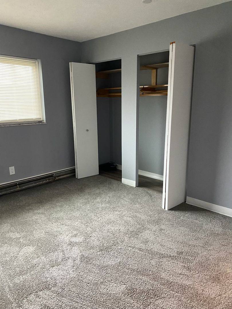 Apartment for rent at 17572 Lake Shore Blvd, Cleveland, OH 44119