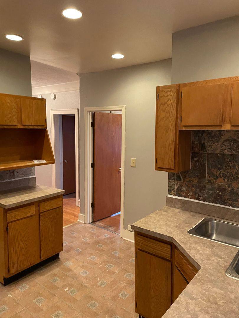 Apartment for rent at 7264-66 S Constance Ave, Chicago, IL 60649
