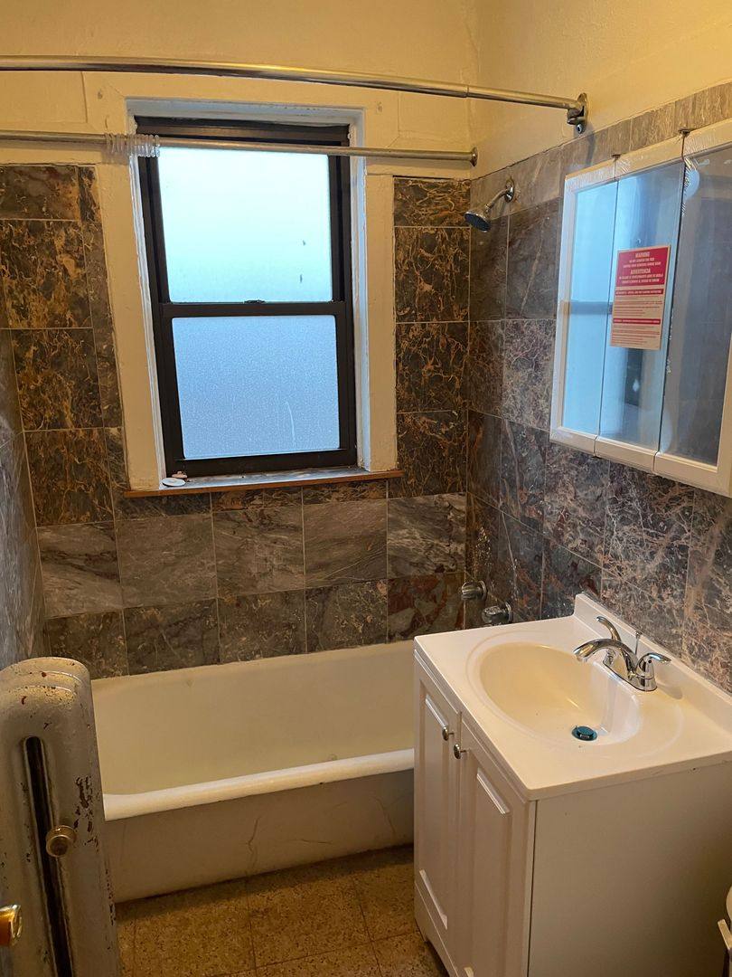 Apartment for rent at 7264-66 S Constance Ave, Chicago, IL 60649
