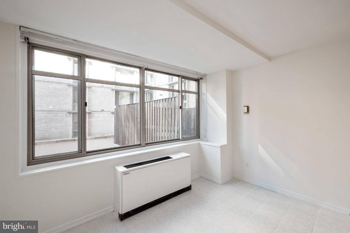 Townhouse for rent at 940 25th St NW #103S, Washington, DC 20037