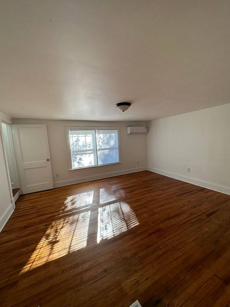 Apartment for rent at 707 Mansfield Ave, Lynchburg, VA 24501