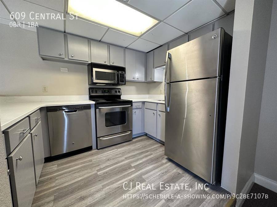 Apartment for rent at 609 Central St #1304, Kansas City, MO 64105