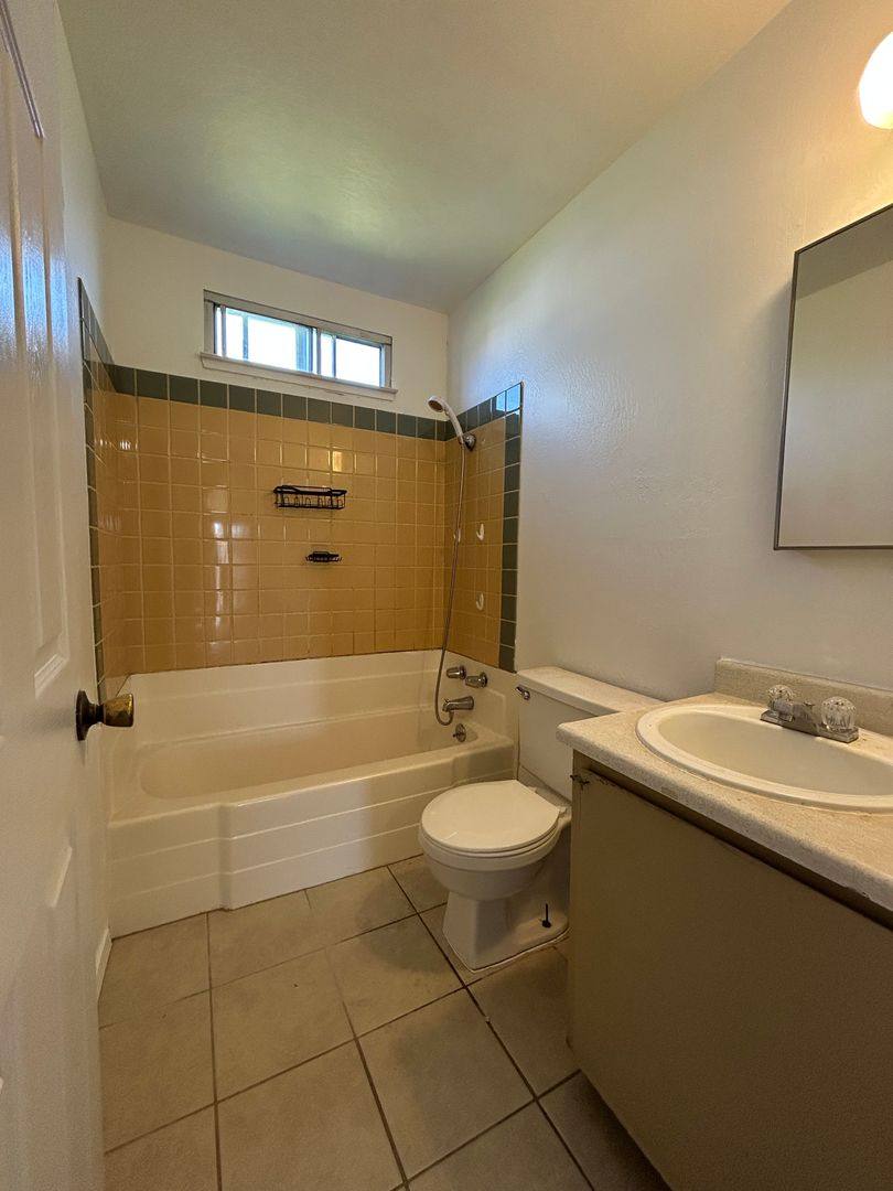 House for rent at 2363 Via Cedro, Oroville, CA 95966