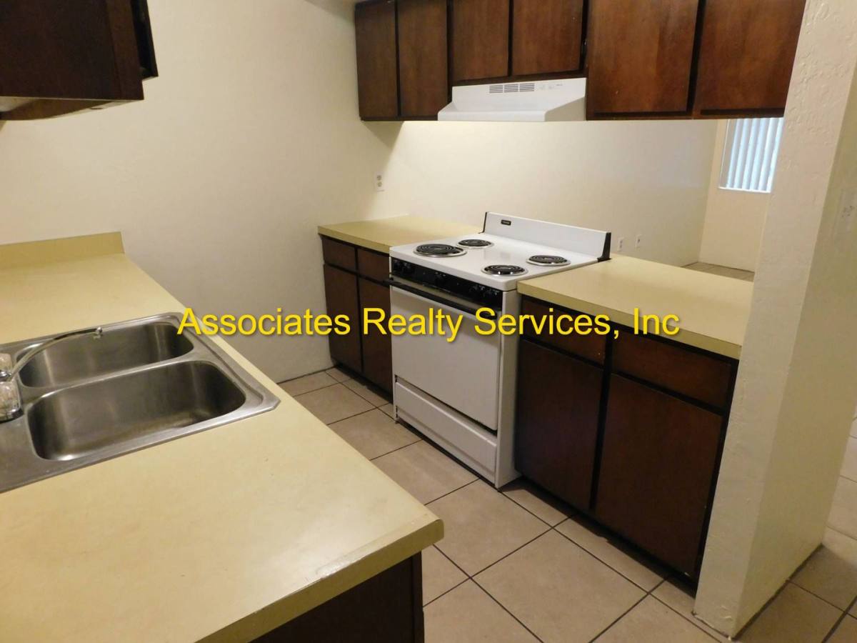 Apartment for rent at 710 NW 16th Ave, Gainesville, FL 32601