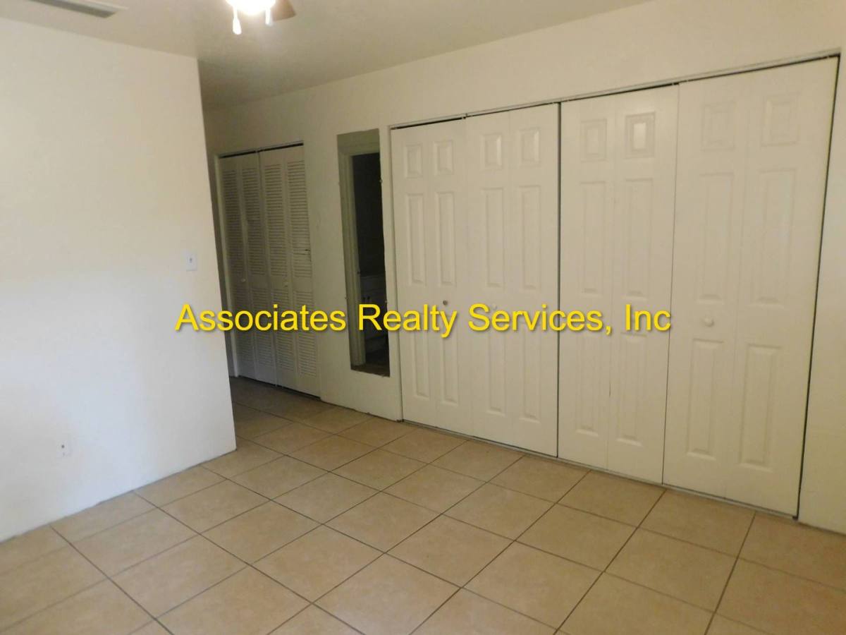 Apartment for rent at 710 NW 16th Ave, Gainesville, FL 32601