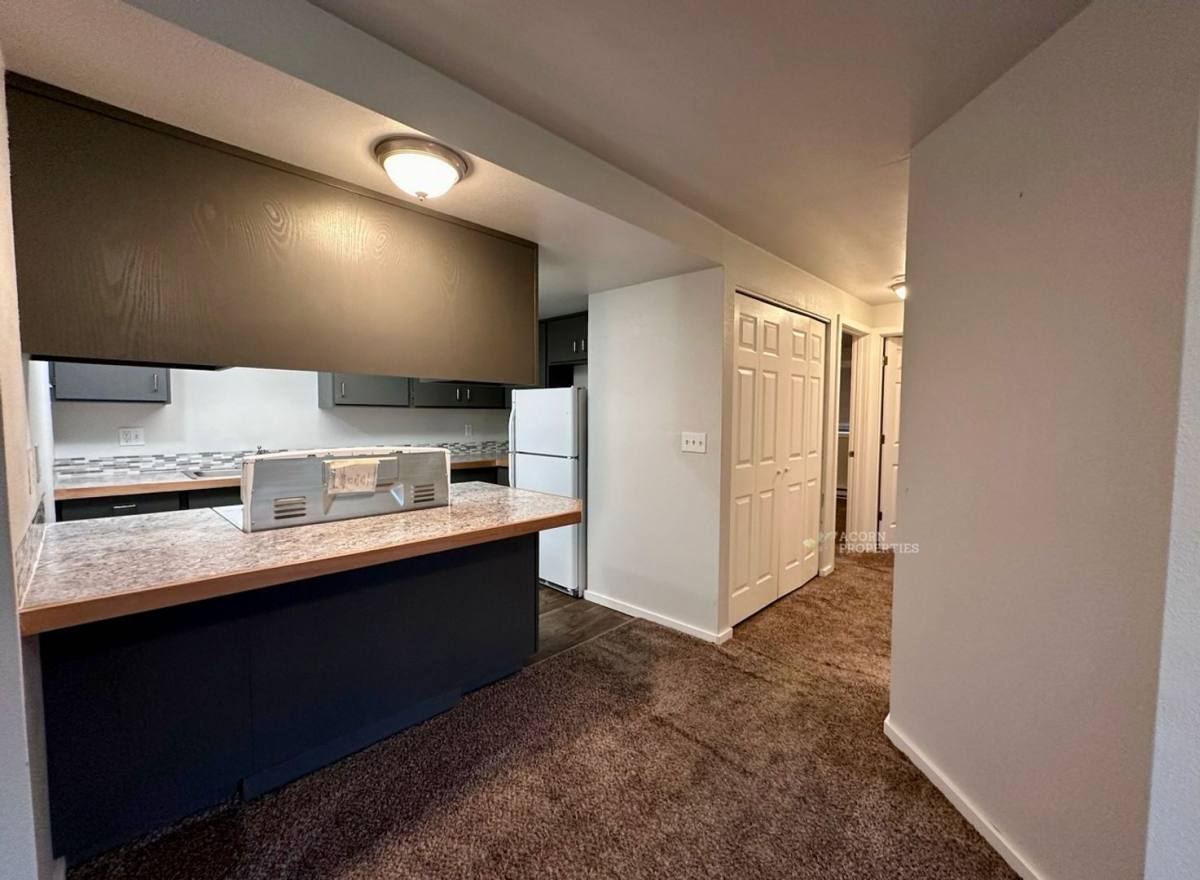 Apartment for rent at 413 SE Maylor St, Oak Harbor, WA 98277