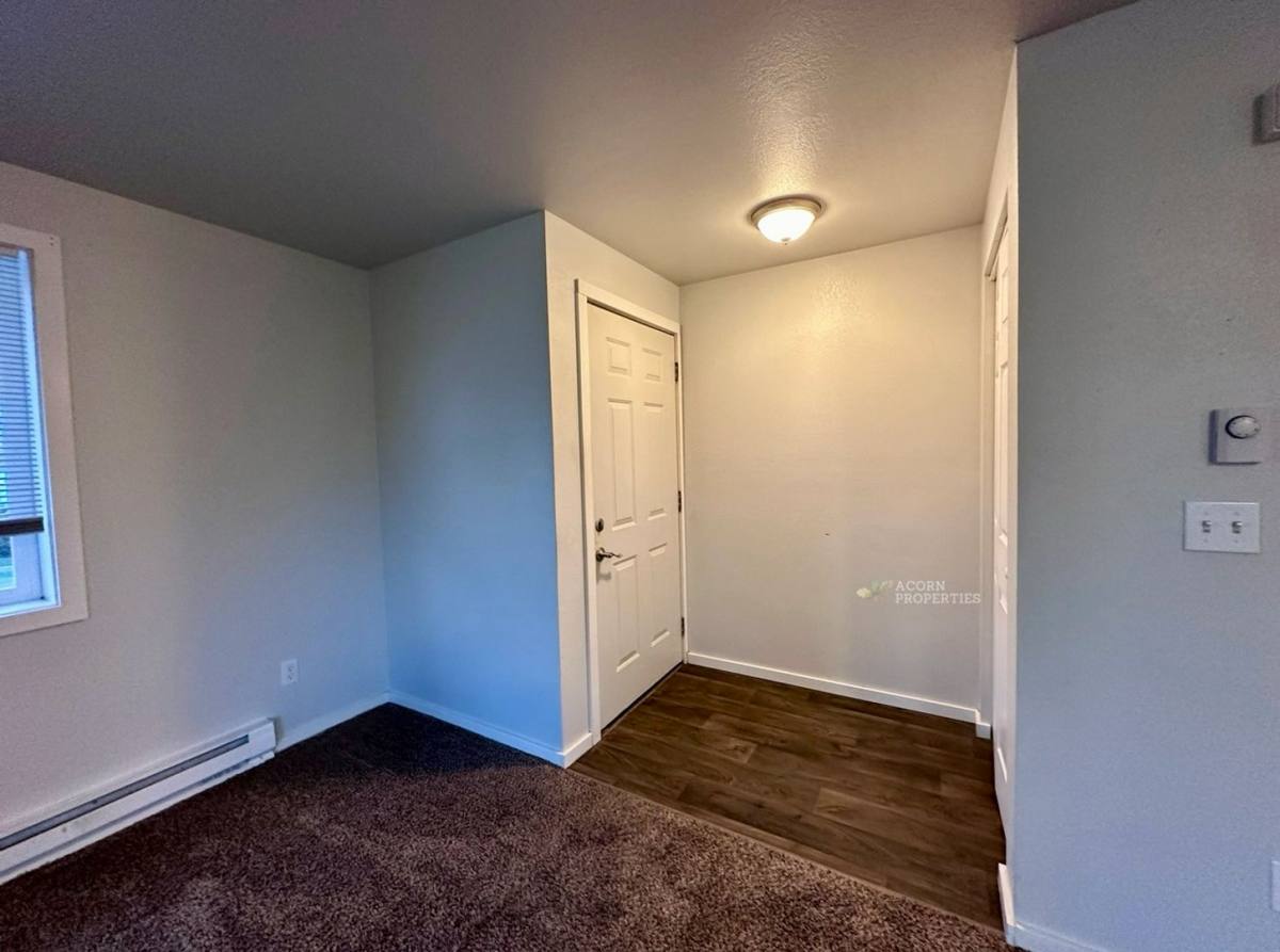 Apartment for rent at 413 SE Maylor St, Oak Harbor, WA 98277