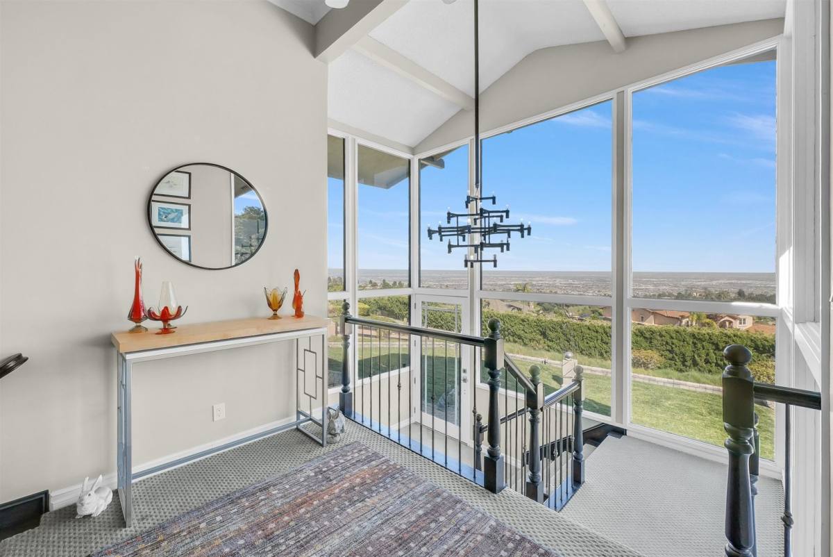 House for rent at 28963 Crestridge Rd, Rancho Palos Verdes, CA 90275