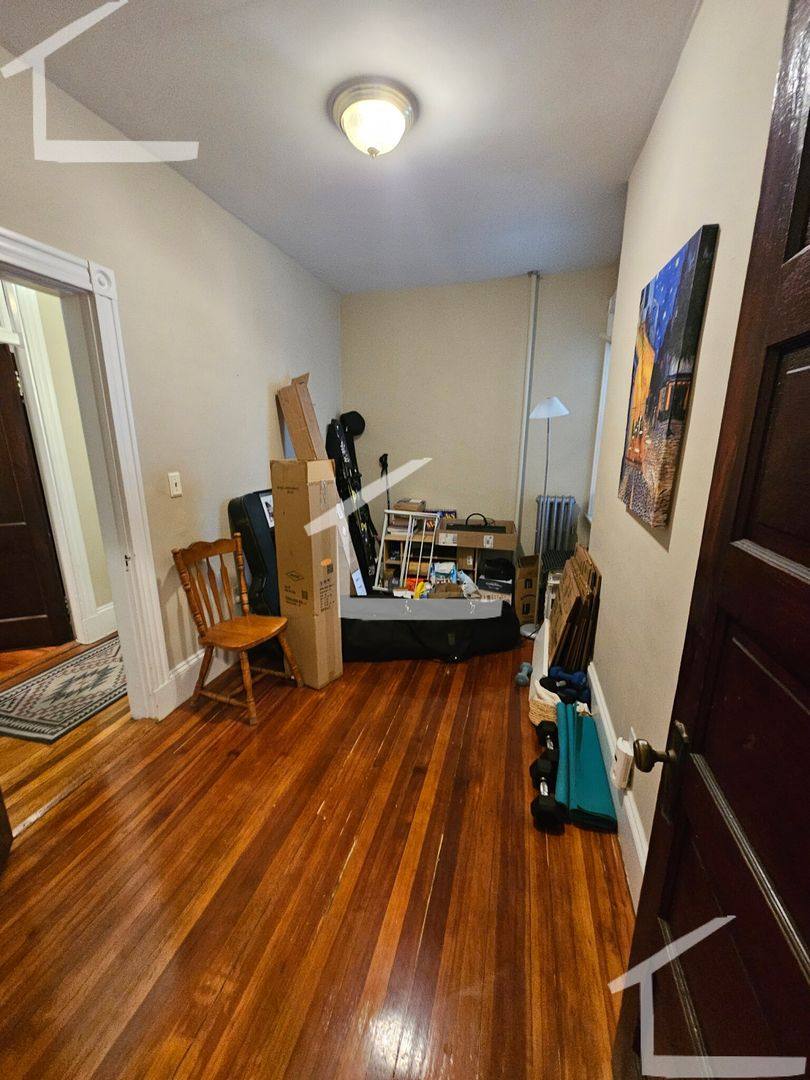 Apartment for rent at 1 Euston St #2B, Brookline, MA 02446