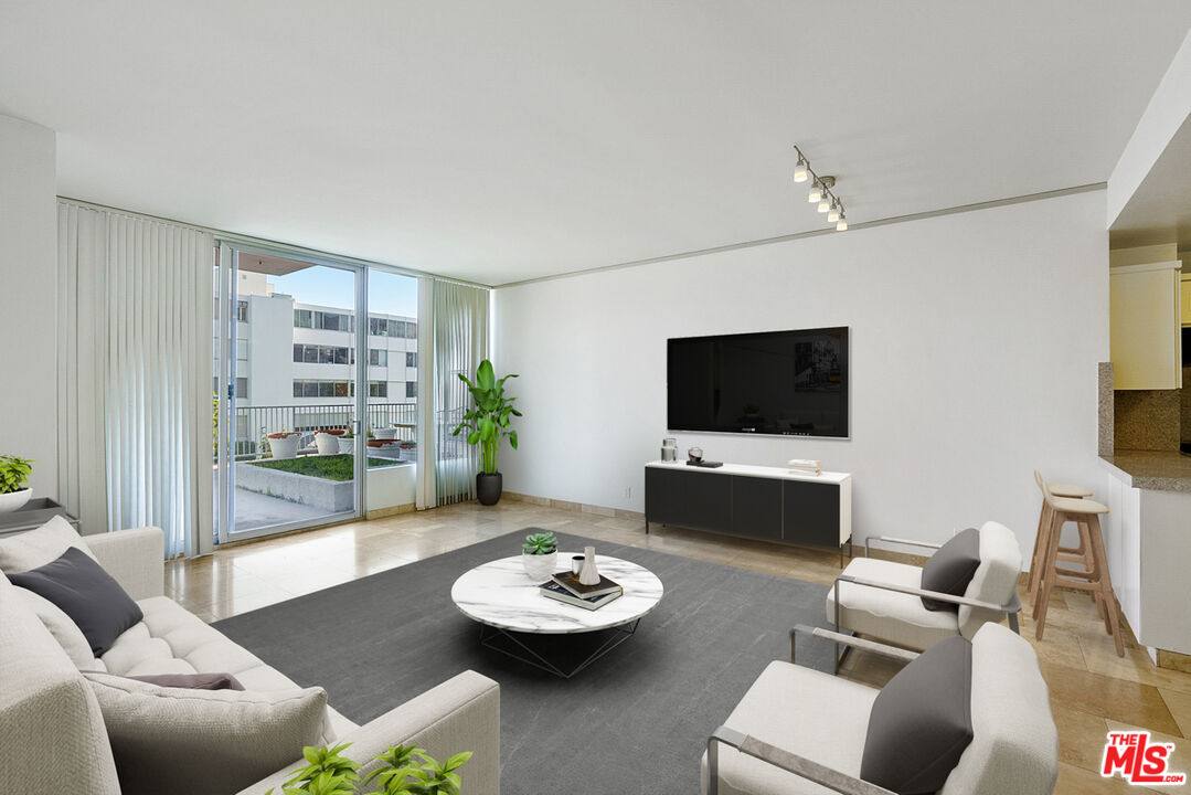 Apartment for rent at 17350 Sunset Blvd #103, Pacific Palisades, CA 90272