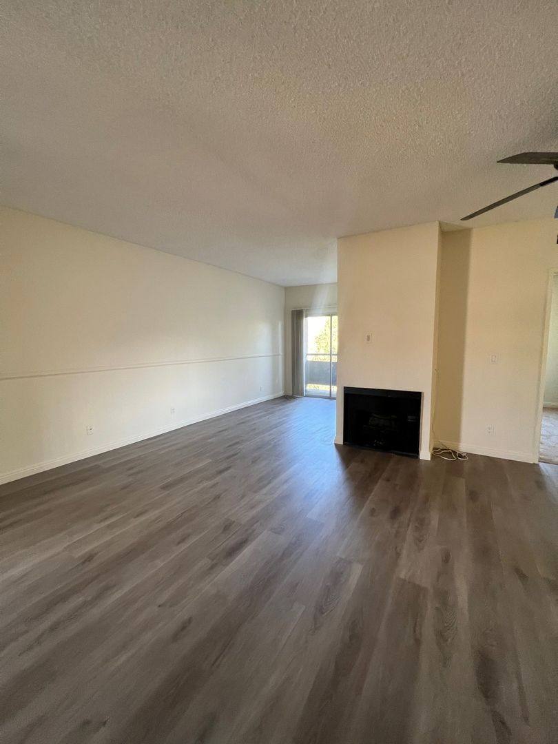 Apartment for rent at 8541 Foothill Blvd, Sunland, CA 91040